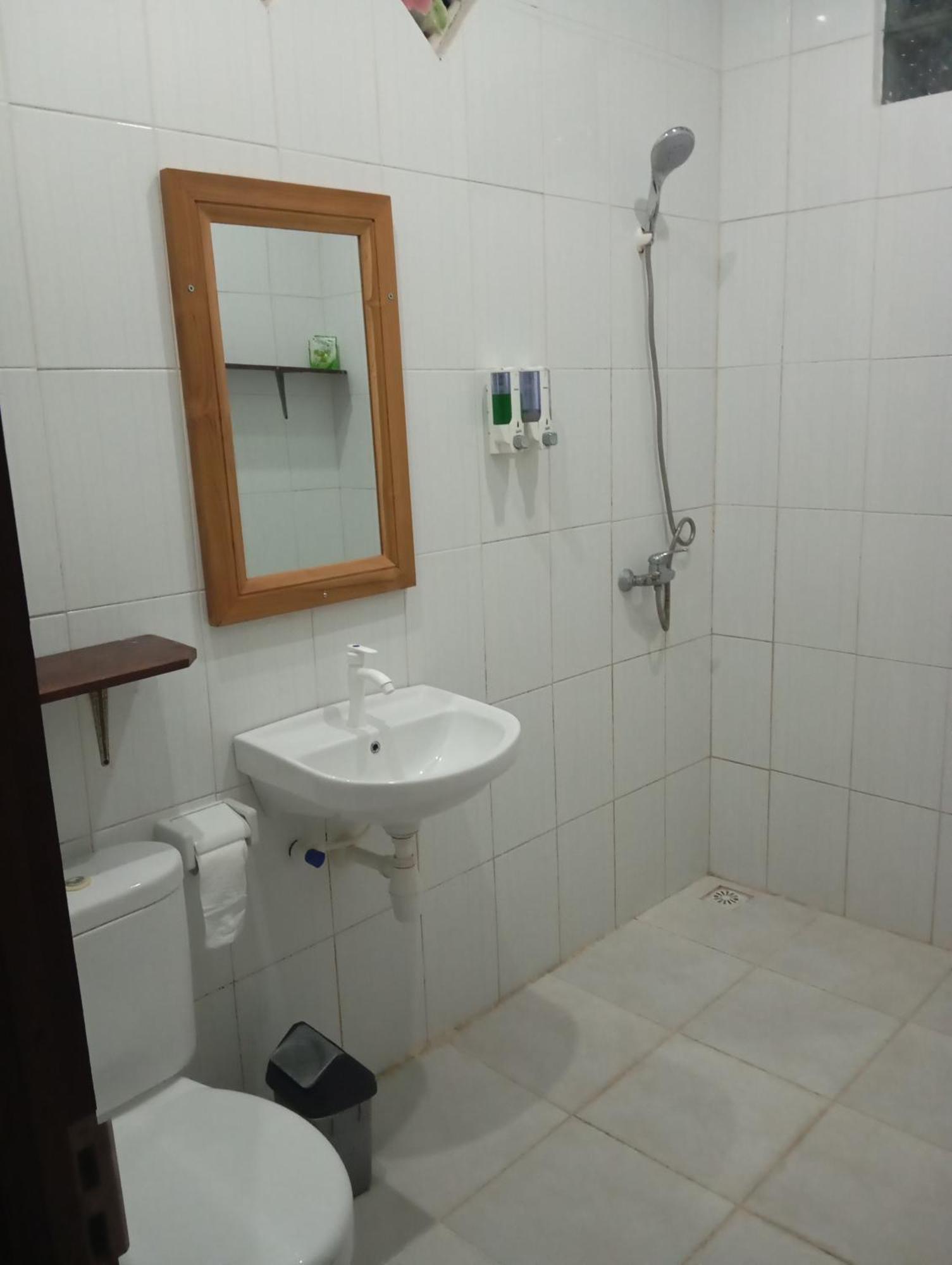 Belong Home Stay Lembongan ภายนอก รูปภาพ